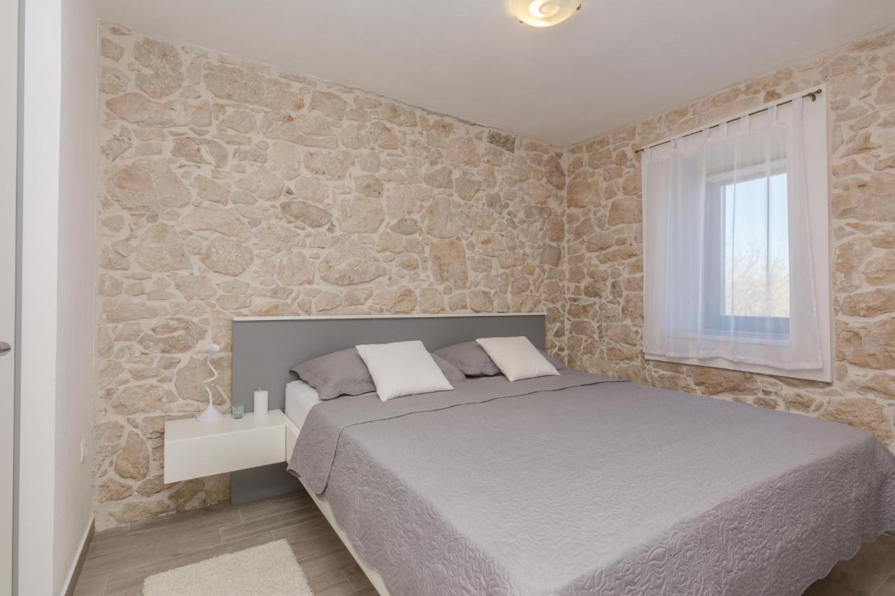 Apartmani Mustaca Dvori Privlaka  Exteriör bild