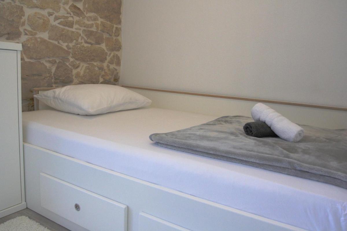 Apartmani Mustaca Dvori Privlaka  Exteriör bild