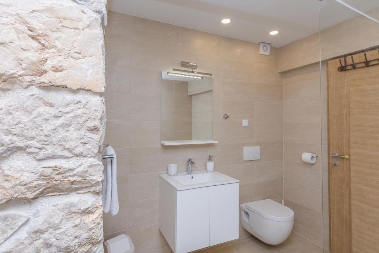 Apartmani Mustaca Dvori Privlaka  Exteriör bild